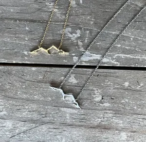 MOUNTAIN PEAKS NECKLACE