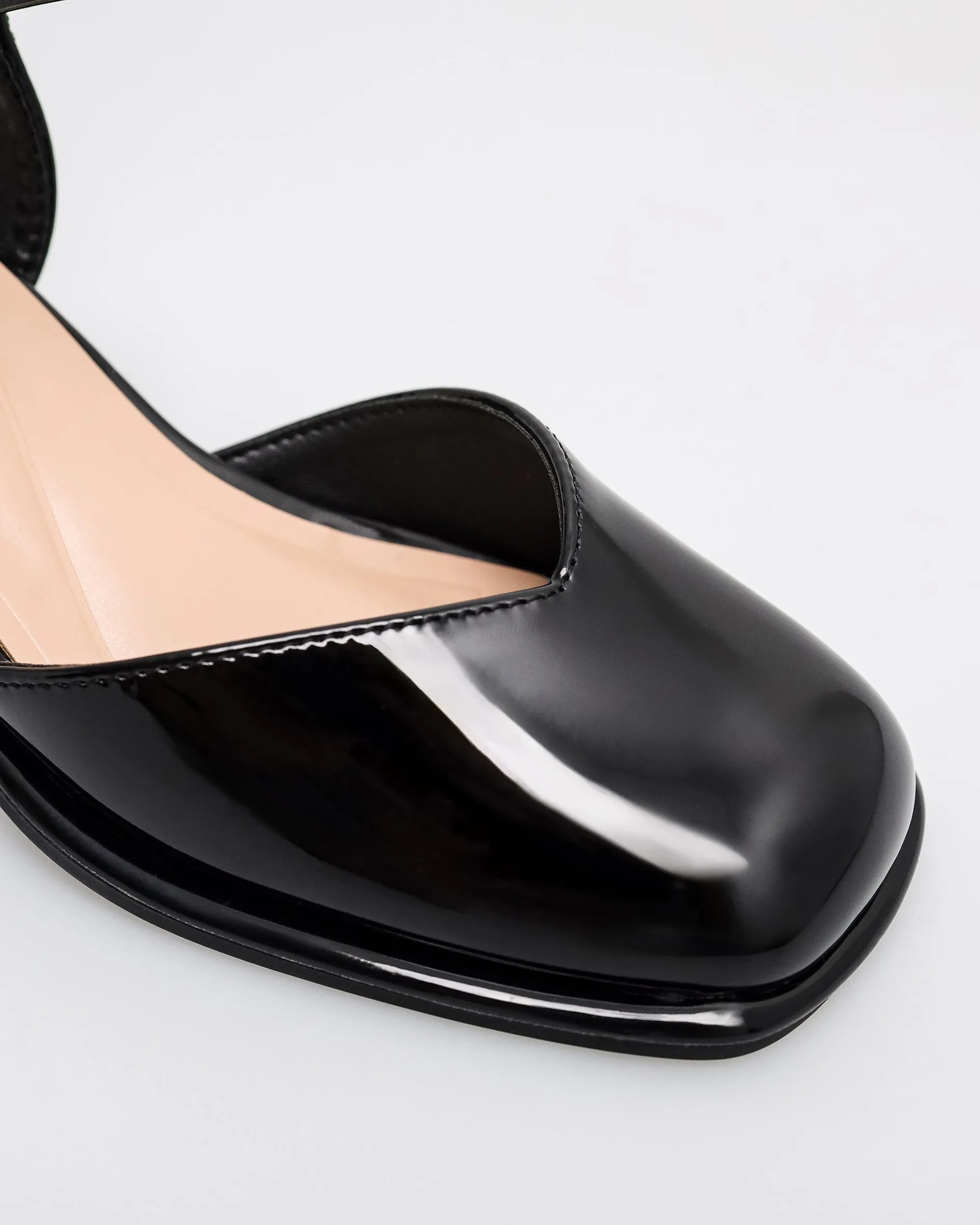 Tomaz NN387 Tomaz Radiant Block Heels