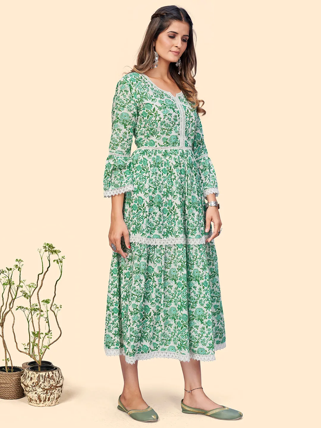 Women'S Floral Print Flared Cotton Green Stitched Kurta
